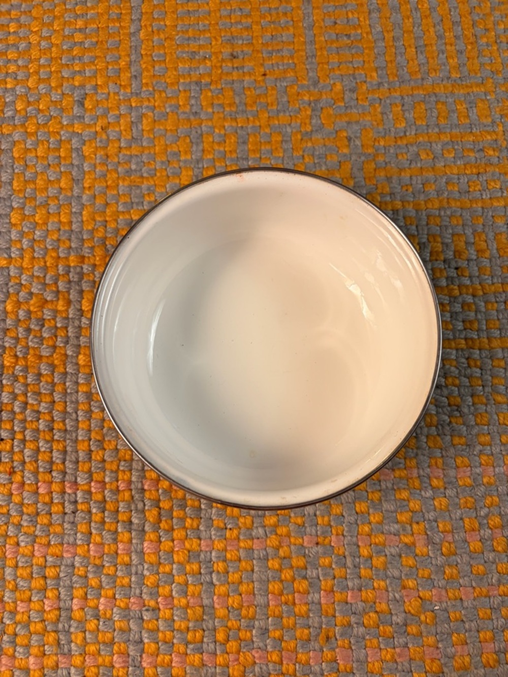 🌻✨ 90s White Metal Sunflower Mixing Bowl ✨🌻 - Picture 4 of 7